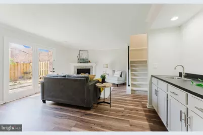 [Address not provided], Oakton, VA 22124 - Photo 2