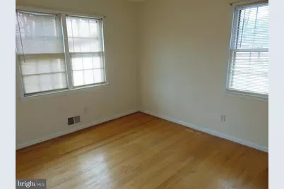 4901 Asquith Court, Fairfax, VA 22032 - Photo 8