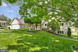 1102 Clover Dr, McLean, VA 22101 - Photo 2