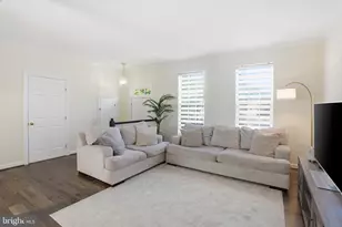 6312 Cider Barrel Cir, Centreville, VA 20121 - Photo 6