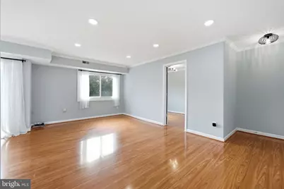 2901 Charing Cross Road #11, Falls Church, VA 22042 - Photo 4