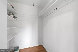 2901 Charing Cross Rd, Falls Church, VA 22042 - Photo 22