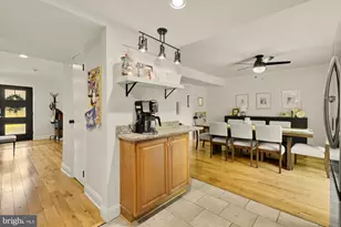 11170 Forest Edge Dr, Reston, VA 20190 - Photo 14