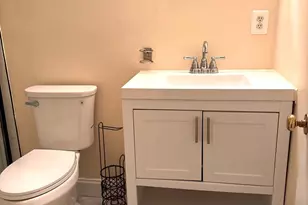 10050 Wood Sorrels Ln, Burke, VA 22015 - Photo 16