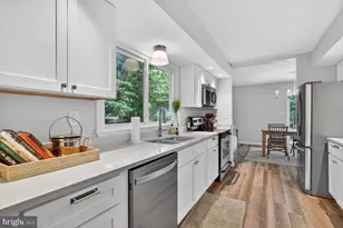 11201 Wedge Dr, Reston, VA 20190 - Photo 6