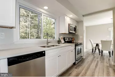 11201 Wedge Drive, Reston, VA 20190 - Photo 2