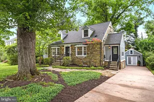 2828 Cleave Dr, Falls Church, VA 22042 - Photo 2