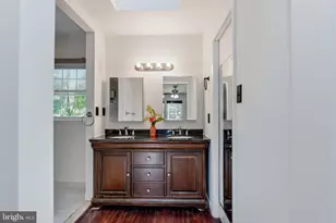 7810 Hayfield Rd, Alexandria, VA 22315 - Photo 32