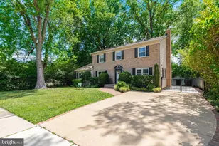 7810 Hayfield Rd, Alexandria, VA 22315 - Photo 6