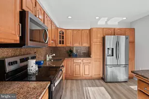 11164 Saffold Way, Reston, VA 20190 - Photo 6