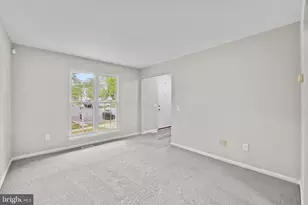 6022 Westbourne Pl, Centreville, VA 20120 - Photo 6