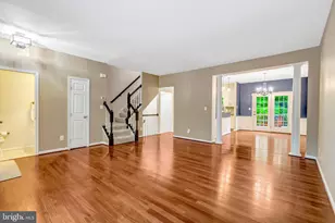 14346 Stonewater Ct, Centreville, VA 20121 - Photo 10