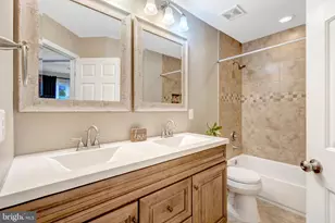 14346 Stonewater Ct, Centreville, VA 20121 - Photo 34