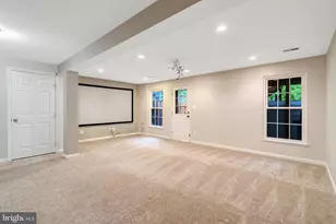 14346 Stonewater Ct, Centreville, VA 20121 - Photo 38