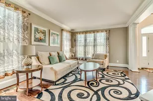 1751 Tysons Crest Ln, Vienna, VA 22182 - Photo 4