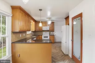 5902 6th Street S, Falls Church, VA 22041 - Photo 8