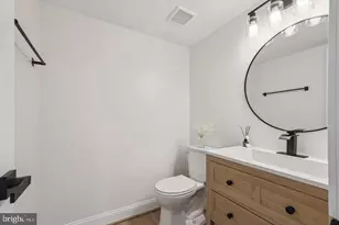 9662 Westport Ln, Burke, VA 22015 - Photo 10