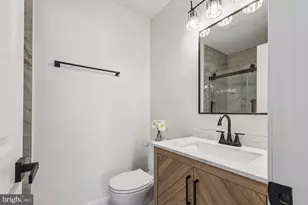 9662 Westport Ln, Burke, VA 22015 - Photo 18
