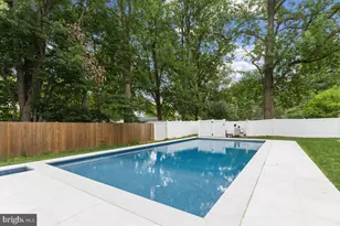 1002 Avery Ct SW, Vienna, VA 22180 - Photo 20
