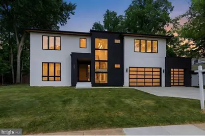 1002 Avery Court SW, Vienna, VA 22180 - Photo 2