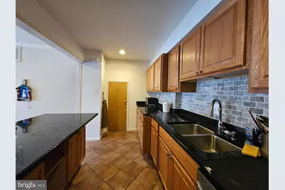 2621 Wagon Dr, Alexandria, VA 22303 - Photo 6