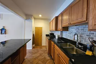 2621 Wagon Dr, Alexandria, VA 22303 - Photo 6