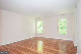 5958 Founders Hill Dr, Alexandria, VA 22310 - Photo 8
