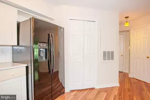 5958 Founders Hill Dr, Alexandria, VA 22310 - Photo 6