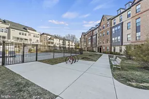 12384 Azure Ln, Fairfax, VA 22033 - Photo 32