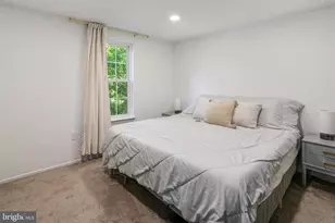 10103 Sassafras Woods Ct, Burke, VA 22015 - Photo 14