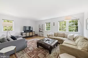 2111 Statute Ln, Vienna, VA 22181 - Photo 18