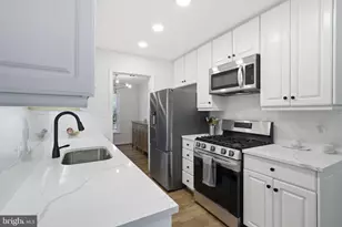 2111 Statute Ln, Vienna, VA 22181 - Photo 12