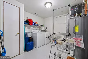 10924 Adare Dr, Fairfax, VA 22032 - Photo 56