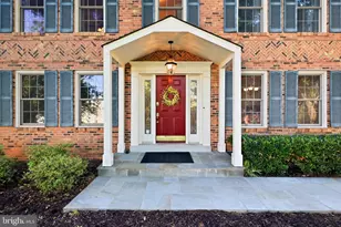 1913 Aubrey Pl Ct, Vienna, VA 22182 - Photo 8
