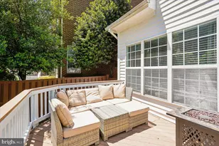 2181 Sandburg St, Dunn Loring, VA 22027 - Photo 48