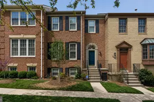12333 Quiet Hollow Ct, Fairfax, VA 22033 - Photo 1