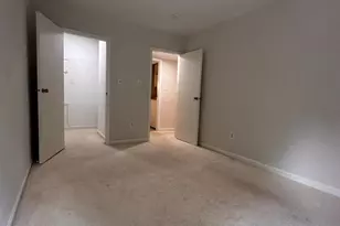 8511 Barrington Ct, Springfield, VA 22152 - Photo 6