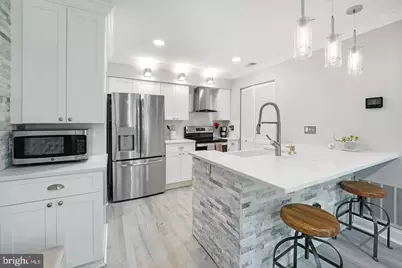 7592 Lakeside Village Drive #7592A, Falls Church, VA 22042 - Photo 2