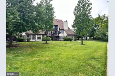 6006 Curtier Drive #D, Alexandria, VA 22310 - Photo 4