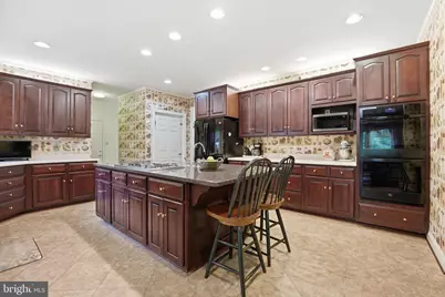 8605 Cherry Drive, Fairfax, VA 22031 - Photo 18