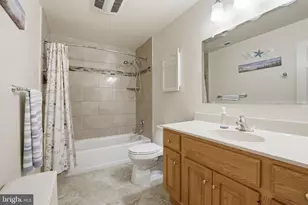 8605 Cherry Dr, Fairfax, VA 22031 - Photo 40