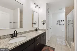 9521 Bastille St, Fairfax, VA 22031 - Photo 12