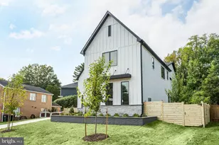 6908 Southridge Dr, McLean, VA 22101 - Photo 2