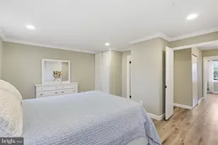 13707 Autumn Vale Ct, Chantilly, VA 20151 - Photo 12