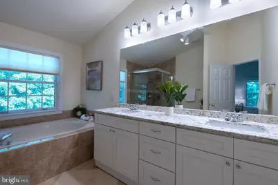 1211 Woodbrook Ct, Reston, VA 20194 - Photo 8