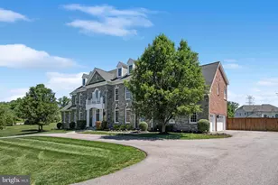 9311 Occoquan Overlook Dr, Lorton, VA 22079 - Photo 12