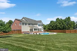 9311 Occoquan Overlook Dr, Lorton, VA 22079 - Photo 2