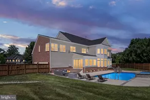 9311 Occoquan Overlook Dr, Lorton, VA 22079 - Photo 8