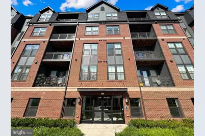 3927 Fair Ridge Drive #201, Fairfax, VA 22033 - Photo 2