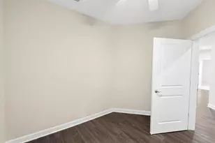 3927 Fair Ridge Dr, Fairfax, VA 22033 - Photo 6